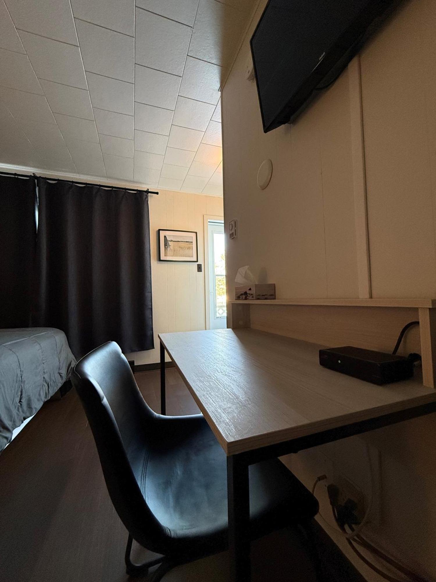 New Country Motel Swan River Экстерьер фото